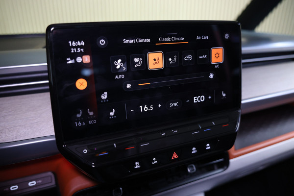 Volkswagen ID. Buzz 1st Max 77kWh BTW | Elek. Deuren | Leder | 360° | Trekhaak