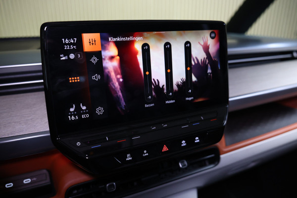 Volkswagen ID. Buzz 1st Max 77kWh BTW | Elek. Deuren | Leder | 360° | Trekhaak