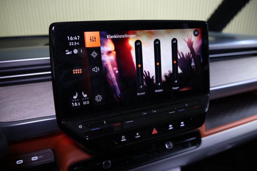 Volkswagen ID. Buzz 1st Max 77kWh BTW | Elek. Deuren | Leder | 360° | Trekhaak