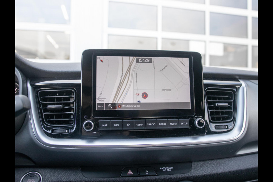 Kia Stonic 1.0 T-GDi MHEV DynamicPlusLine | Keyless entry en start | LM velgen | privacy glass