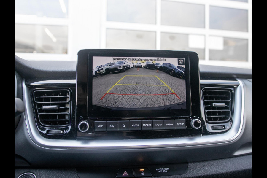 Kia Stonic 1.0 T-GDi MHEV DynamicPlusLine | Keyless entry en start | LM velgen | privacy glass