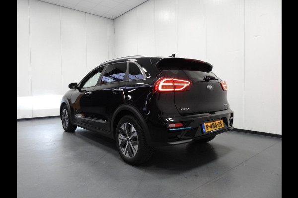 Kia e-Niro ExecutiveLine 64 kWh LEER/MEMORY/CAMERA/LED/JBL/17"LMV!