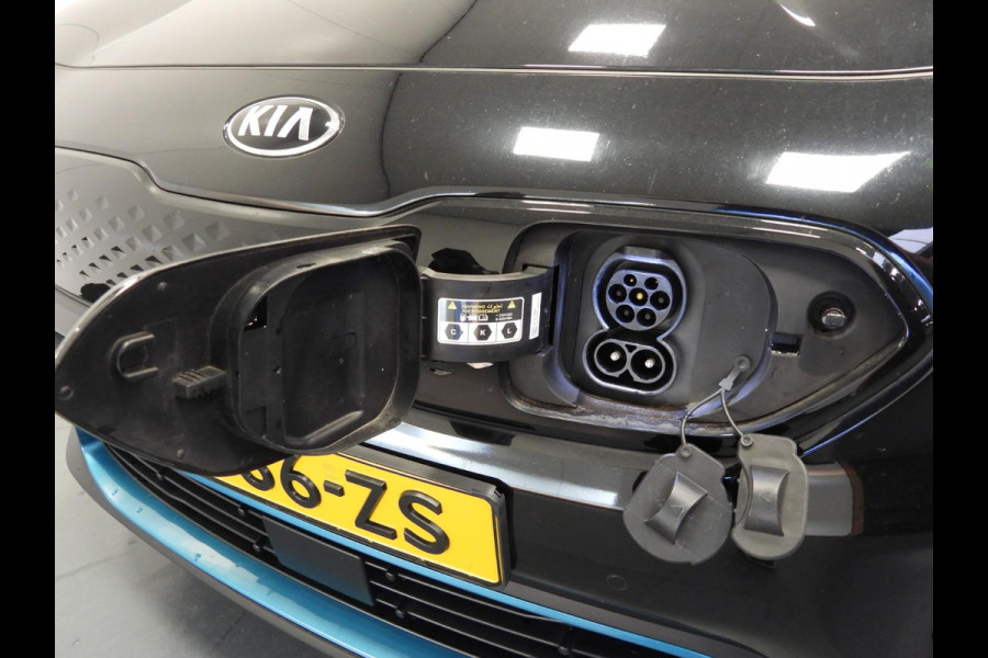 Kia e-Niro ExecutiveLine 64 kWh LEER/MEMORY/CAMERA/LED/JBL/17"LMV!