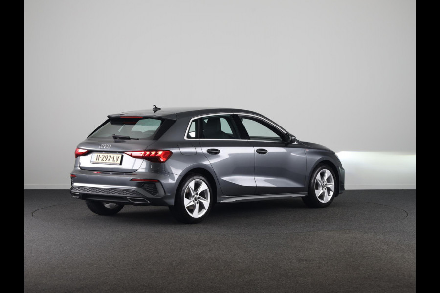 Audi A3 Sportback 30 TFSI S edition 110 pk | Navigatie | Parkeersensoren achter | Autom. airco | LED koplampen | Apple Carplay/Android Auto |