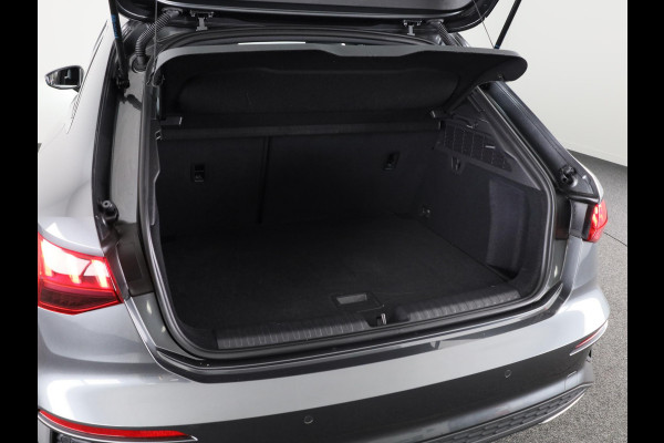Audi A3 Sportback 30 TFSI S edition 110 pk | Navigatie | Parkeersensoren achter | Autom. airco | LED koplampen | Apple Carplay/Android Auto |