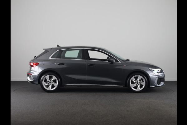 Audi A3 Sportback 30 TFSI S edition 110 pk | Navigatie | Parkeersensoren achter | Autom. airco | LED koplampen | Apple Carplay/Android Auto |