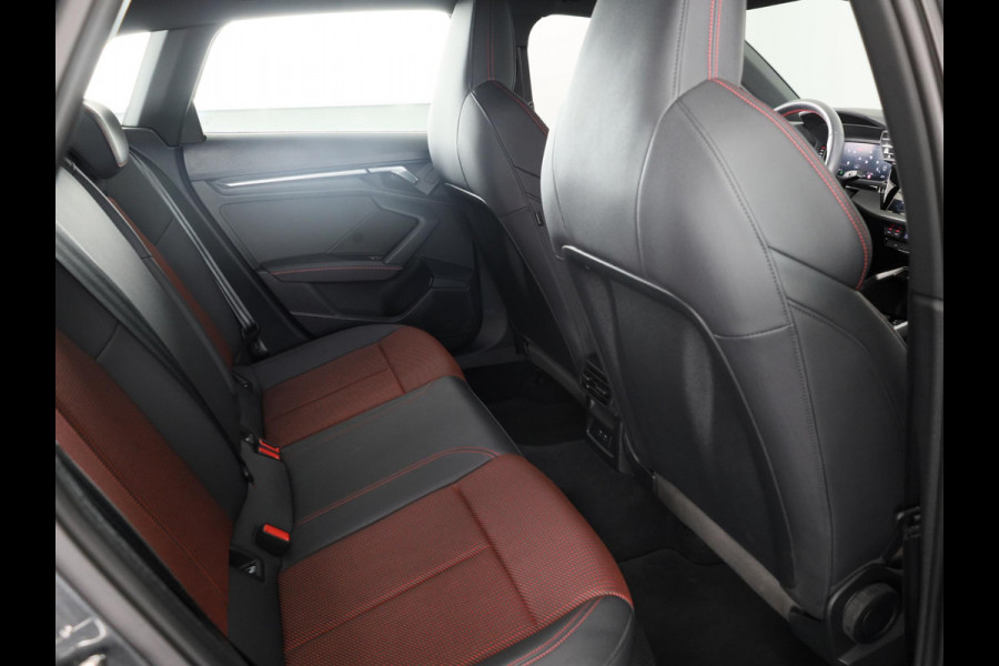 Audi A3 Sportback 30 TFSI S edition 110 pk | Navigatie | Parkeersensoren achter | Autom. airco | LED koplampen | Apple Carplay/Android Auto |