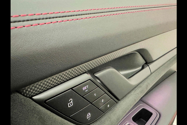 Porsche Taycan GTS 93 kWh | Luchtvering | Passagier-Display | 360 Camera | ACC | Inno-Drive | Sportstoelen | Panorama | Sport-Chrono | BOSE | Warmtepomp | Memory | Matrix-LED | 4-Zone Climate Control | Stuurverwarming | Stoelverwarming V+A | Keyless-Entry | 21 inch |