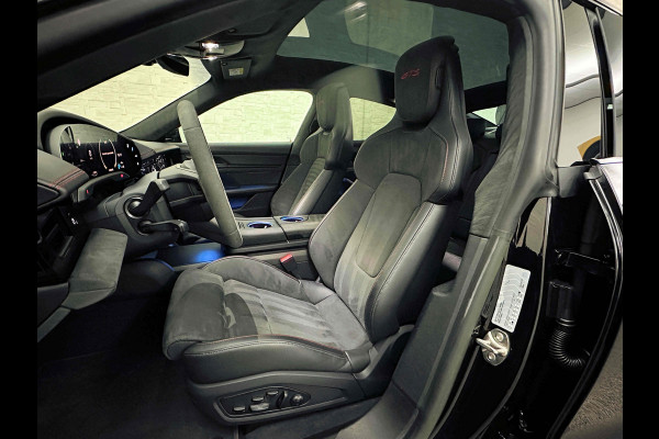 Porsche Taycan GTS 93 kWh | Luchtvering | Passagier-Display | 360 Camera | ACC | Inno-Drive | Sportstoelen | Panorama | Sport-Chrono | BOSE | Warmtepomp | Memory | Matrix-LED | 4-Zone Climate Control | Stuurverwarming | Stoelverwarming V+A | Keyless-Entry | 21 inch |