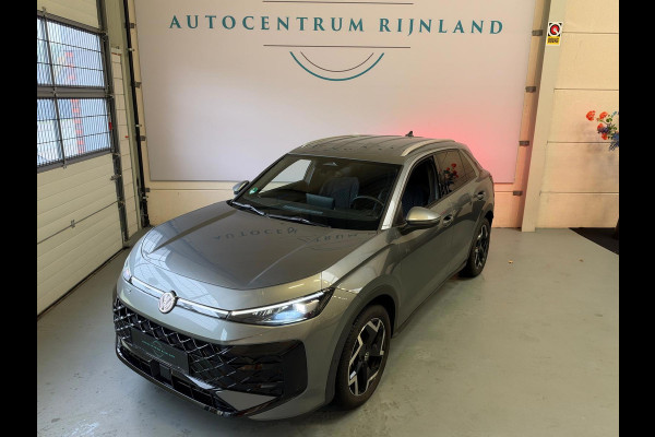 Volkswagen T-Roc 1.5 TSI R-Line Edition Apple Carplay, Adap. cruise, Stoel/stuurverwarming, Sfeerverlichting, full led