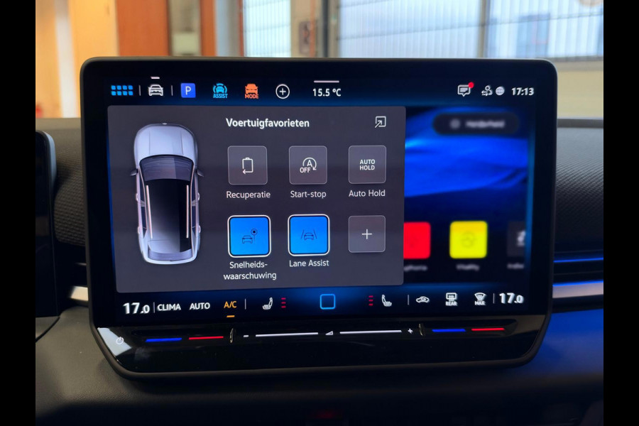 Volkswagen T-Roc 1.5 TSI R-Line Edition Apple Carplay, Adap. cruise, Stoel/stuurverwarming, Sfeerverlichting, full led