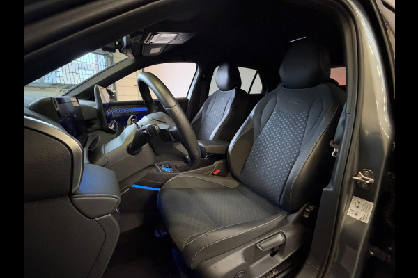 Volkswagen T-Roc 1.5 TSI R-Line Edition Apple Carplay, Adap. cruise, Stoel/stuurverwarming, Sfeerverlichting, full led