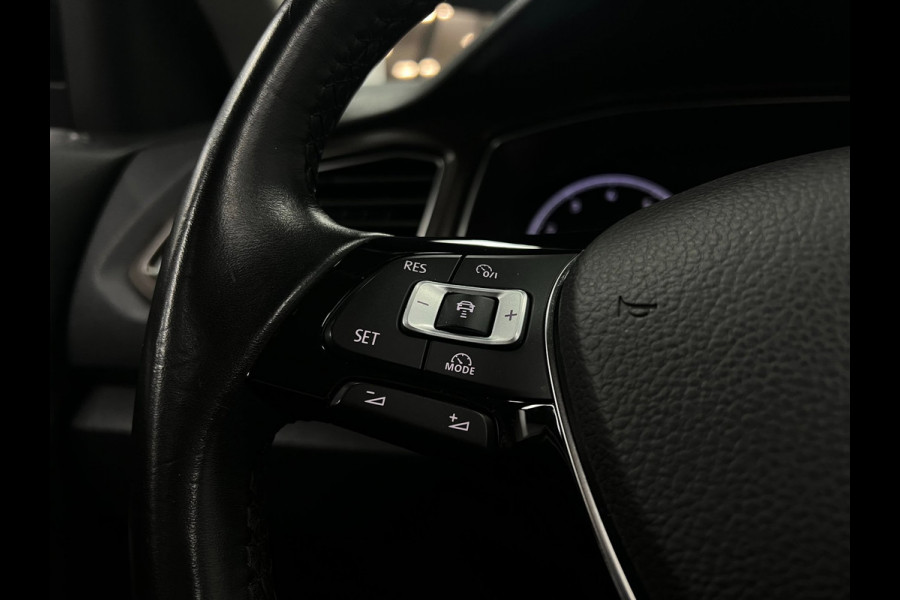 Volkswagen T-Roc 1.0 TSI | Elek.Koffer| Carplay| ACC | Pano