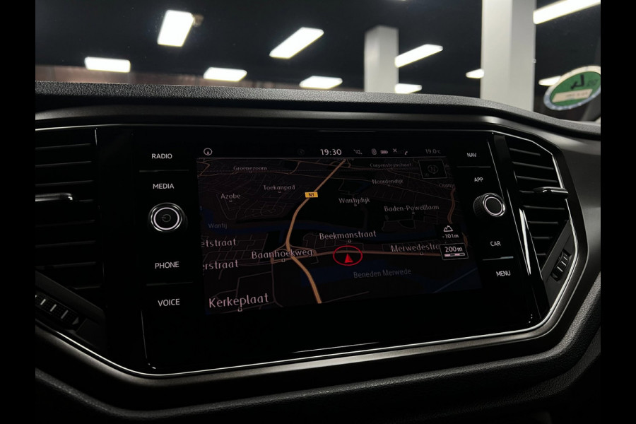 Volkswagen T-Roc 1.0 TSI | Elek.Koffer| Carplay| ACC | Pano