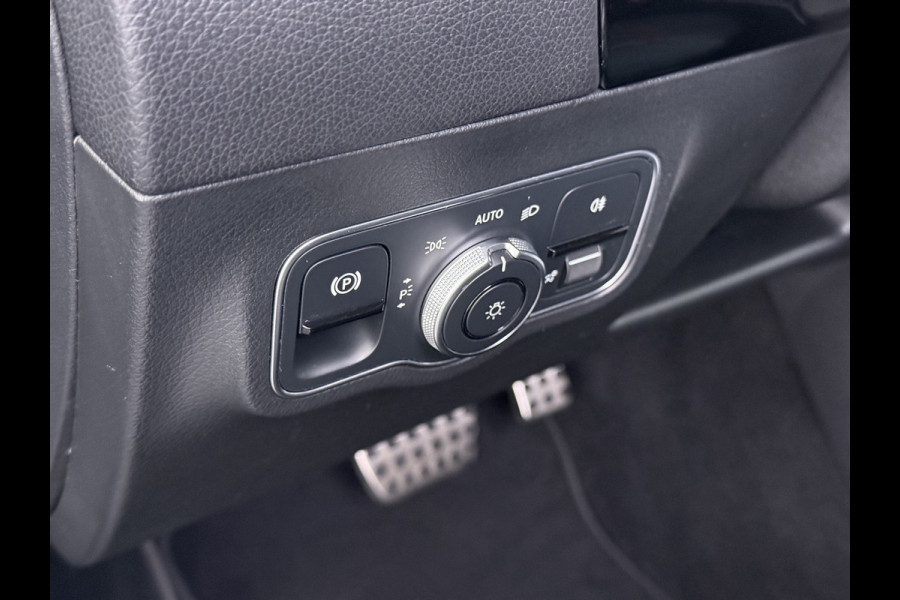 Mercedes-Benz GLA GLA 250 e AMG Line | Dodehoek Burmester Keyless Multibeam