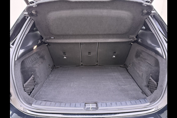 Mercedes-Benz GLA GLA 250 e AMG Line | Dodehoek Burmester Keyless Multibeam