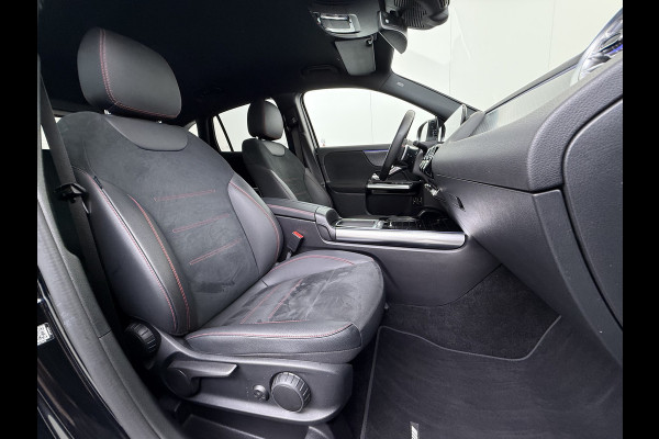 Mercedes-Benz GLA GLA 250 e AMG Line | Dodehoek Burmester Keyless Multibeam