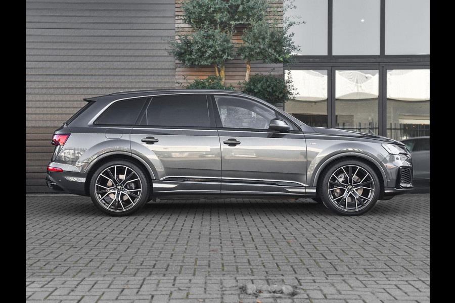 Audi Q7 55 TFSI quattro S Line 40.256 euro Ex BTW/ BPM Panoramadak ACC Leren bekleding 22 inch velgen Trekhaak