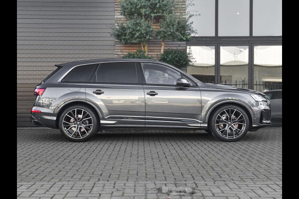 Audi Q7 55 TFSI quattro S Line 40.256 euro Ex BTW/ BPM Panoramadak ACC Leren bekleding 22 inch velgen Trekhaak