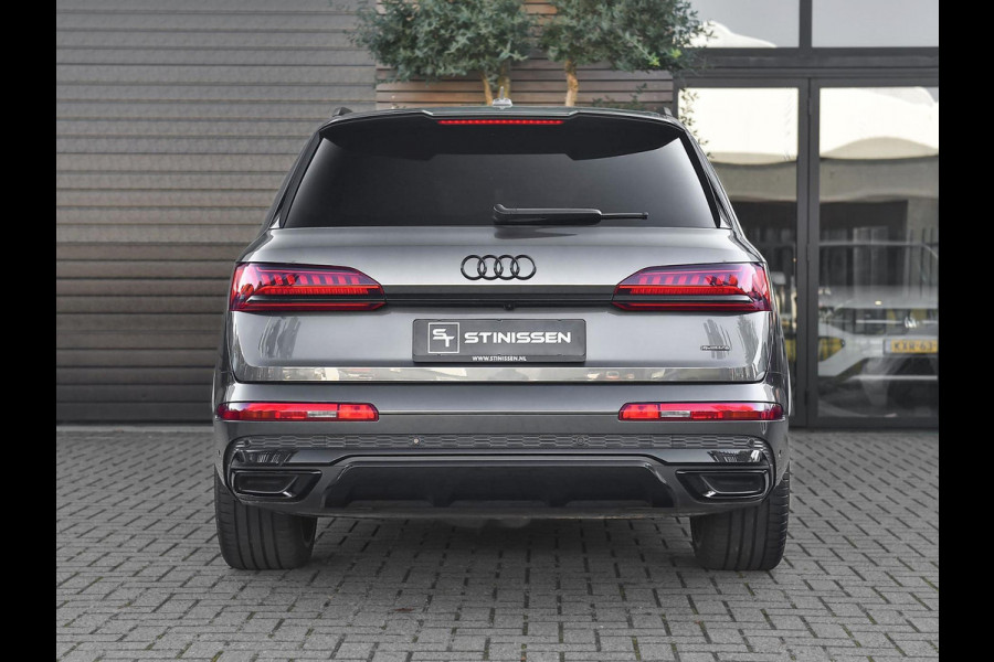 Audi Q7 55 TFSI quattro S Line 40.256 euro Ex BTW/ BPM Panoramadak ACC Leren bekleding 22 inch velgen Trekhaak
