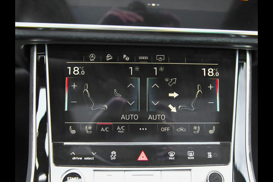 Audi Q7 55 TFSI quattro S Line 40.256 euro Ex BTW/ BPM Panoramadak ACC Leren bekleding 22 inch velgen Trekhaak