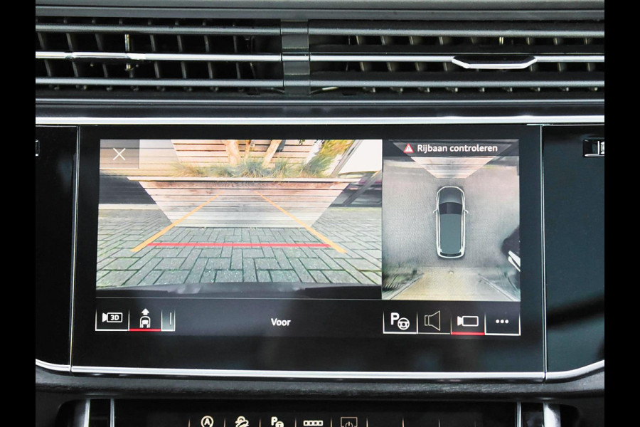 Audi Q7 55 TFSI quattro S Line 40.256 euro Ex BTW/ BPM Panoramadak ACC Leren bekleding 22 inch velgen Trekhaak