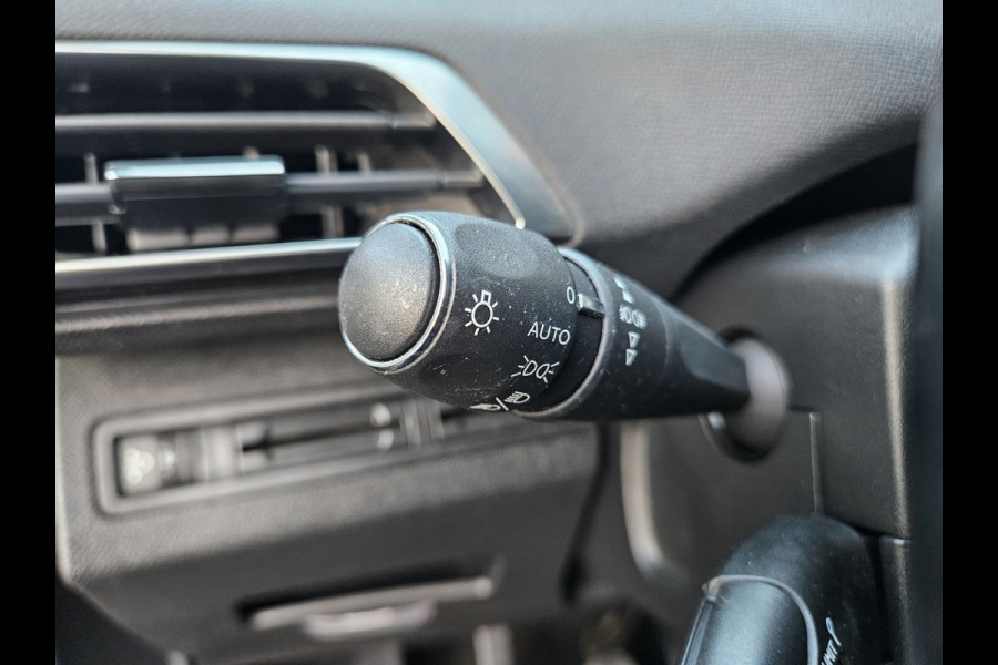 Peugeot 5008 1.2 PureTech Crossway 7-Zitplaatsen! Camera! Carplay! Airco! Navigatie! Cruise Control! Nette Auto!