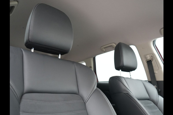 Mitsubishi Outlander 2.4 PHEV Intense 225pk Dealer O.H. | Adaptive Cruise | 360 Camera | Alcantara Sportstoelen Verwarmd | BLIS | Keyless | Stuur Verwarmd | Apple Carplay | DAB | Plug In Hybrid |