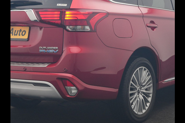 Mitsubishi Outlander 2.4 PHEV Intense 225pk Dealer O.H. | Adaptive Cruise | 360 Camera | Alcantara Sportstoelen Verwarmd | BLIS | Keyless | Stuur Verwarmd | Apple Carplay | DAB | Plug In Hybrid |