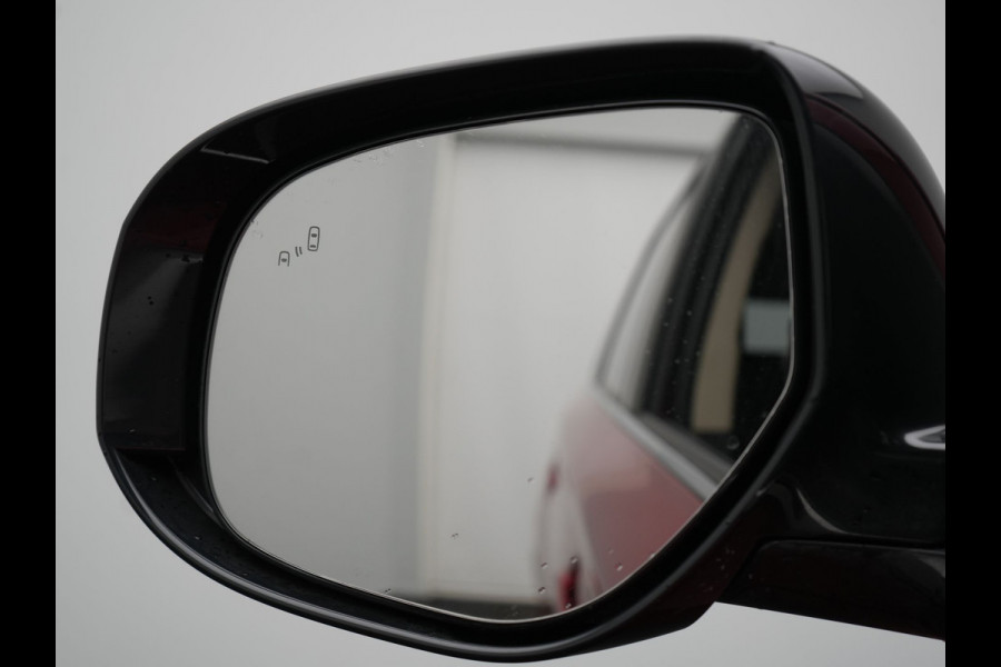 Mitsubishi Outlander 2.4 PHEV Intense 225pk Dealer O.H. | Adaptive Cruise | 360 Camera | Alcantara Sportstoelen Verwarmd | BLIS | Keyless | Stuur Verwarmd | Apple Carplay | DAB | Plug In Hybrid |