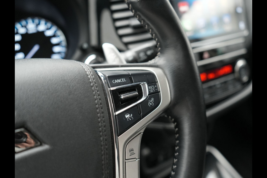 Mitsubishi Outlander 2.4 PHEV Intense 225pk Dealer O.H. | Adaptive Cruise | 360 Camera | Alcantara Sportstoelen Verwarmd | BLIS | Keyless | Stuur Verwarmd | Apple Carplay | DAB | Plug In Hybrid |