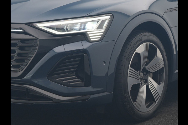 Audi Q8 Sportback e-tron 50 quattro S Line 95 kWh 340pk Dealer O.H. | Panodak | Luchtvering | 360 Camera | Matrix LED | Alcantara Sportstoelen Verwarmd | Keyless | Sfeerverlichting | Apple Carplay | Navigatie | DAB | 21"L.M |
