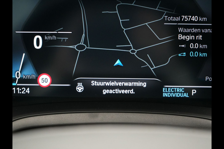 BMW 3 Serie Touring 330e Sportline PHEV 293pk Dealer O.H. | SOH 86,2% | Trekhaak Af Fabriek | Head Up | Adaptive Cruise | Laser LED | 360 Camera | Lederen Sportstoelen Memory & Verwarmd | Stuur Verwarmd | Keyless | BLIS | Sfeerverlichting | Apple Ca