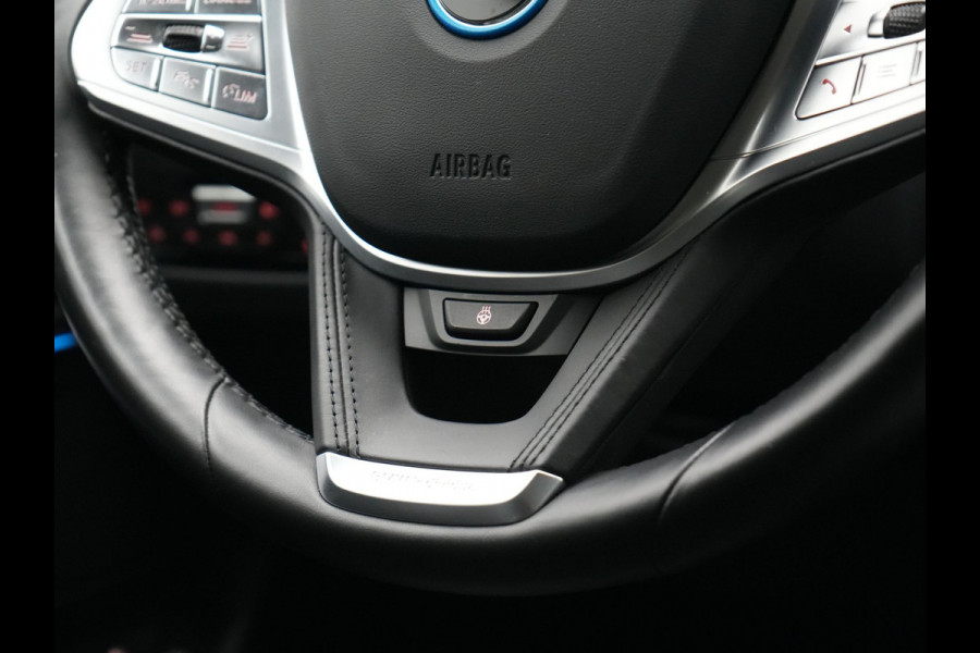 BMW 3 Serie Touring 330e Sportline PHEV 293pk Dealer O.H. | SOH 86,2% | Trekhaak Af Fabriek | Head Up | Adaptive Cruise | Laser LED | 360 Camera | Lederen Sportstoelen Memory & Verwarmd | Stuur Verwarmd | Keyless | BLIS | Sfeerverlichting | Apple Ca