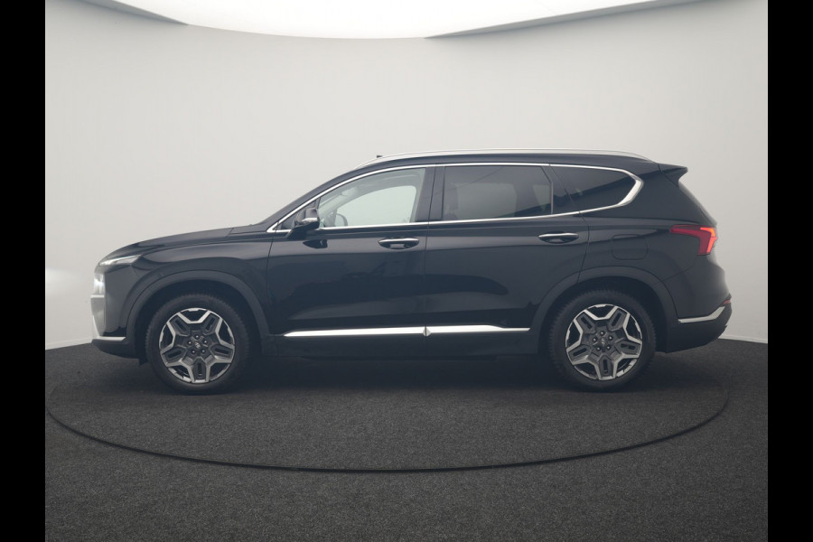 Hyundai Santa Fe 1.6 T-GDI PHEV Premium Sky 7 Persoons 266pk Dealer O.H. | SOH 97,1% | Trekhaak Af Fabriek | Panodak | Adaptive Cruise | Head Up | 360 Camera | Lederen Sportstoelen Memory & Ventilatie | BLIS | Keyless | Stoelen & Stuur Vewarmd | Apple Carplay | Na