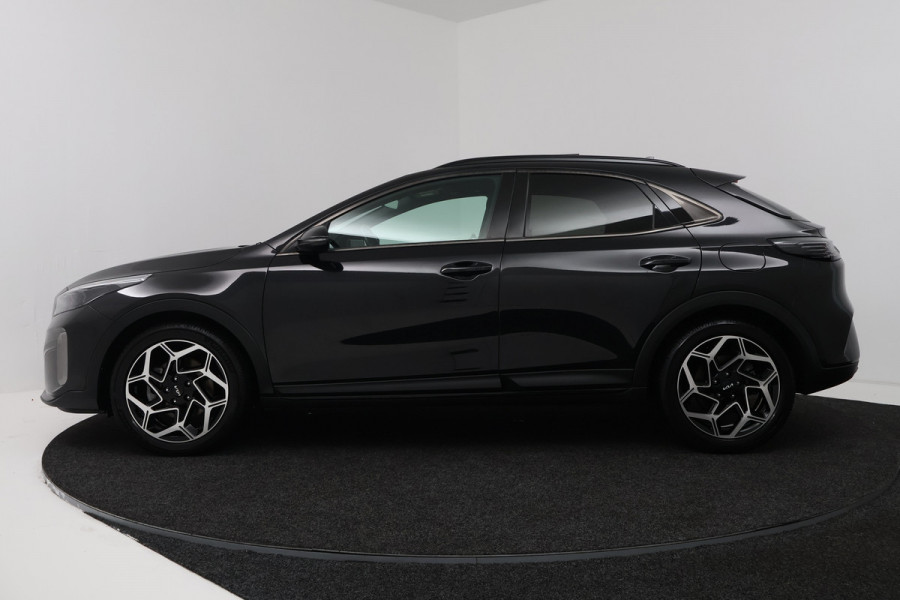 Kia Xceed 1.5 T-GDi GT-Line First Edition (PANORAMADAK, TREKHAAK AFNEEMBAAR, CAMERA, STUUR-/STOELVERWAMRING)