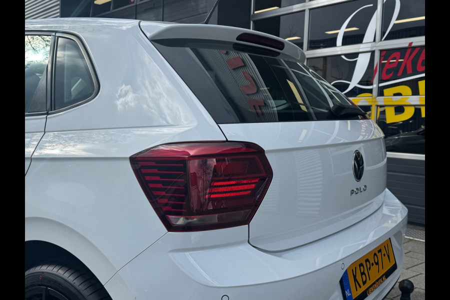 Volkswagen Polo 1.0 Trendline - Navigatie I Airco I PDC I LED I Nwe Sport velgen 18 inch I Veiligheid pakket I Trekhaak