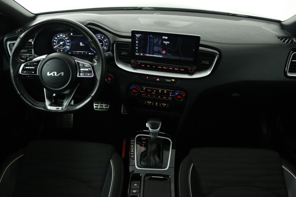 Kia Xceed 1.5 T-GDi GT-Line First Edition (PANORAMADAK, TREKHAAK AFNEEMBAAR, CAMERA, STUUR-/STOELVERWAMRING)