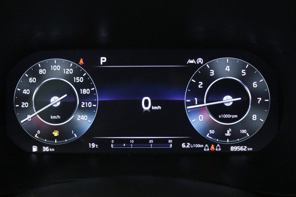 Kia Xceed 1.5 T-GDi GT-Line First Edition (PANORAMADAK, TREKHAAK AFNEEMBAAR, CAMERA, STUUR-/STOELVERWAMRING)