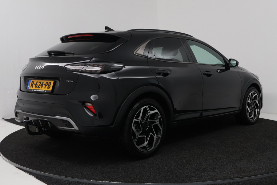 Kia Xceed 1.5 T-GDi GT-Line First Edition (PANORAMADAK, TREKHAAK AFNEEMBAAR, CAMERA, STUUR-/STOELVERWAMRING)
