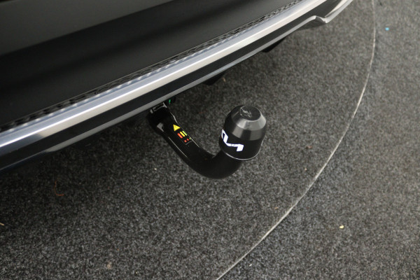Kia Xceed 1.5 T-GDi GT-Line First Edition (PANORAMADAK, TREKHAAK AFNEEMBAAR, CAMERA, STUUR-/STOELVERWAMRING)