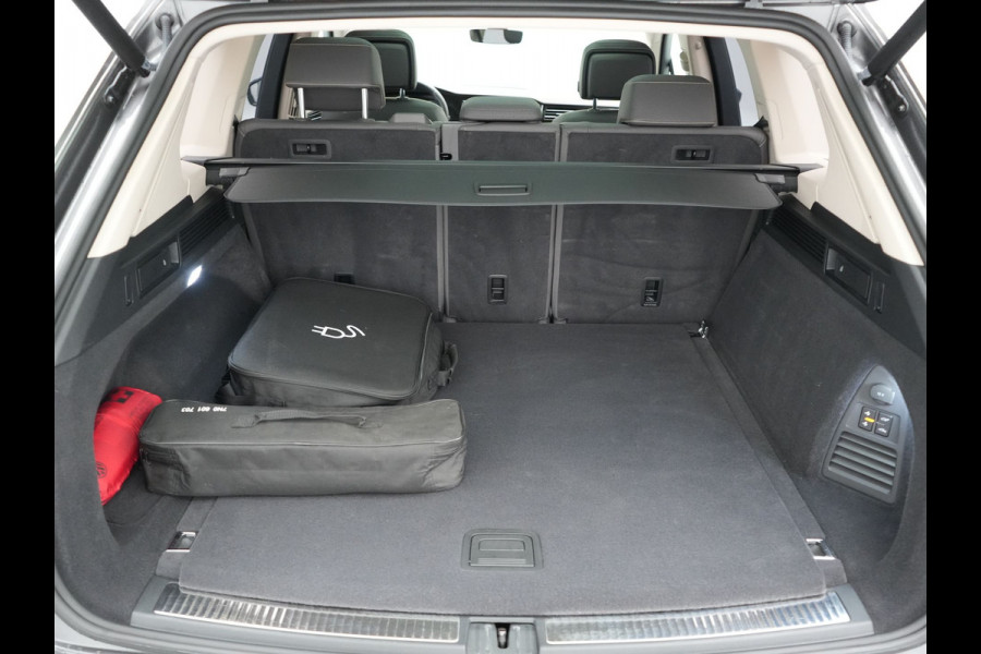 Volkswagen Touareg 3.0 TSi eHybrid 4MOTION PHEV 381pk Dealer O.H. | SOH 91,3% | Trekhaak Af Fabriek | Luchtvering | Panodak | Adaptive Cruise | Dynaudio | 360 Camera | Head Up | Lederen Comfortstoelen Memory & Verwarmd | Sfeerverlichting | Stuur Verwarmd |  Keyless | Apple Carplay | 20"L.M | Plug In Hybrid |