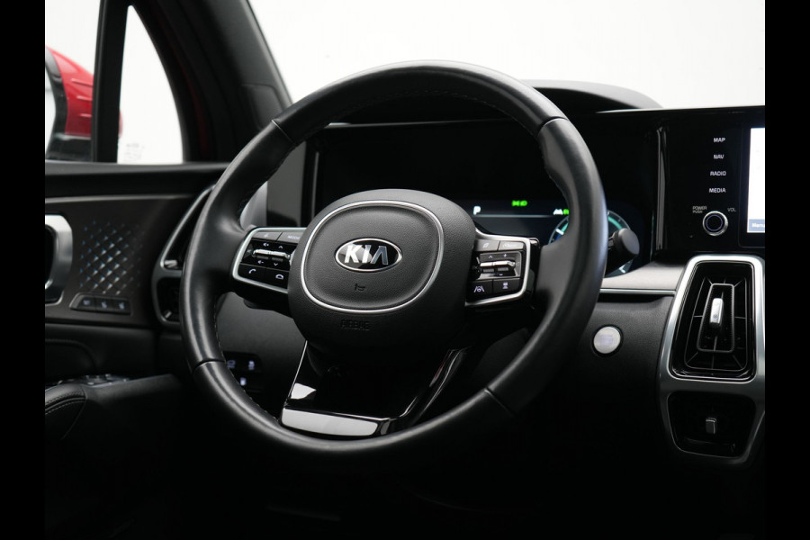 Kia Sorento 1.6 T-GDI 4WD ExecutiveLine PHEV 265pk Dealer O.H. | SOH 96,7% | Trekhaak Afn. | Panodak | Head Up | Adaptive Cruise | 360 Camera | Bose Audio | Lederen Sportstoelen Memory & Ventilatie | Keyless | BLIS | Stoelen & Stuur Verwarmd | Plug In Hybrid |