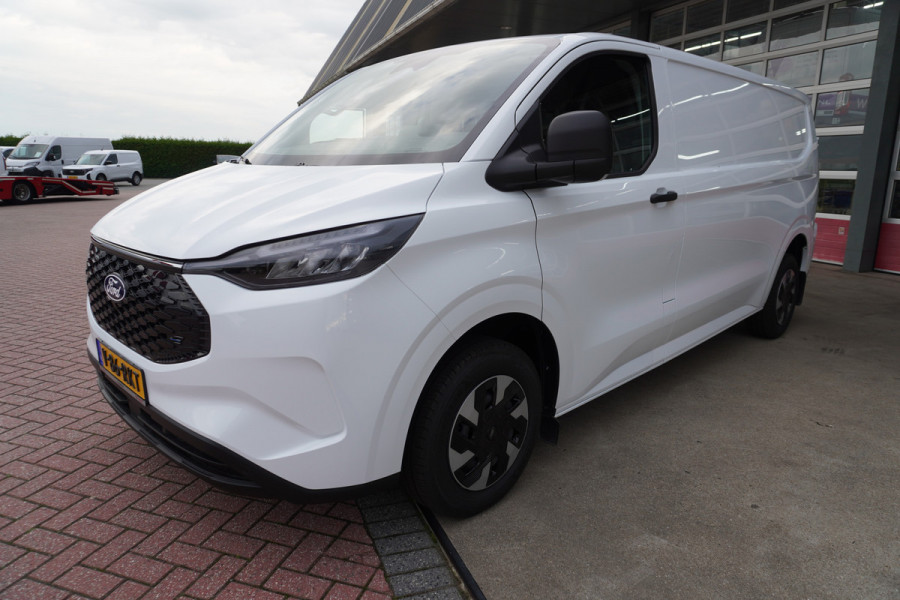 Ford E-Transit Custom 340 L2H1 Trend 71 kWh WLTP 370 km Automaat nr. V003 | Airco | Cruise | Trekhaak |  Apple CP-Android auto
