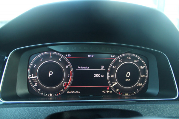 Volkswagen Golf 2.0 TSI GTI TCR | Dynaudio | DCC | ACC| Camera | 1e Lak