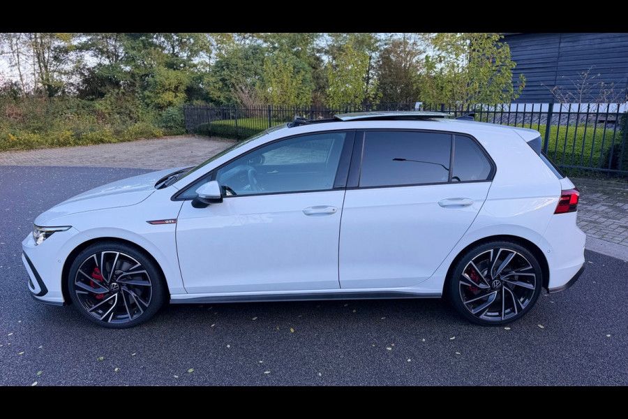 Volkswagen Golf 2.0 TSI GTI 245Pk Panoramadak Sportstoelen Leer Led-Xenon Camera