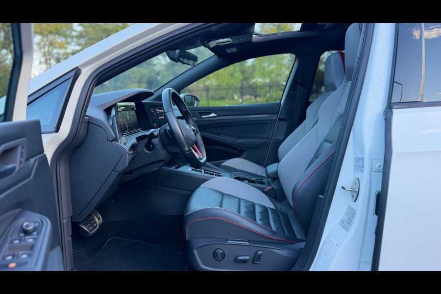 Volkswagen Golf 2.0 TSI GTI 245Pk Panoramadak Sportstoelen Leer Led-Xenon Camera