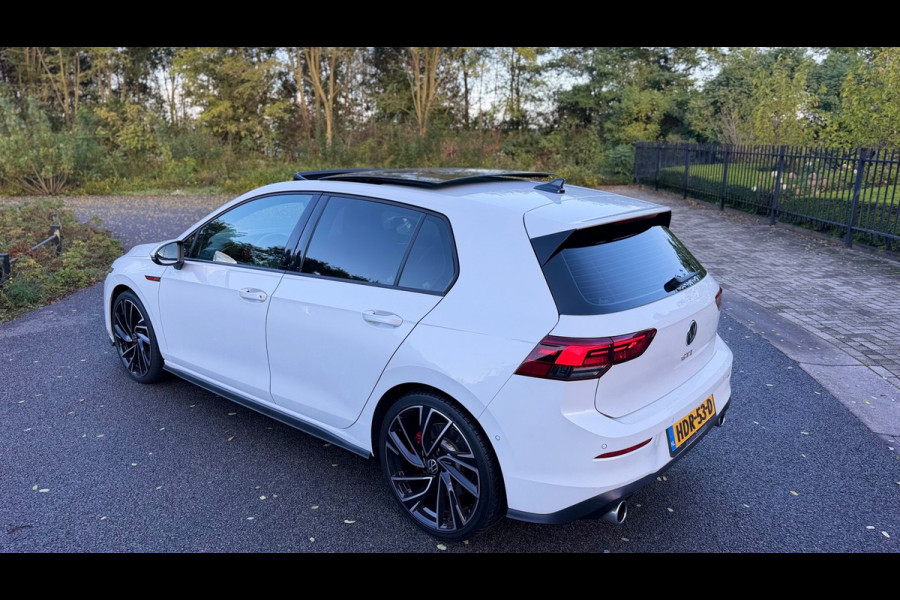 Volkswagen Golf 2.0 TSI GTI 245Pk Panoramadak Sportstoelen Leer Led-Xenon Camera