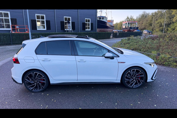 Volkswagen Golf 2.0 TSI GTI 245Pk Panoramadak Sportstoelen Leer Led-Xenon Camera