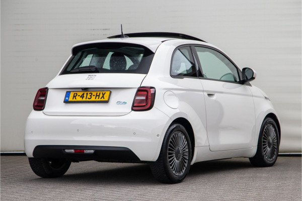Fiat 500 Icon 42 kWh Panorama, Carplay, Stoelverwarming